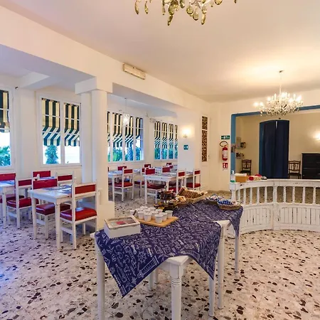 La Brise מלון 3*