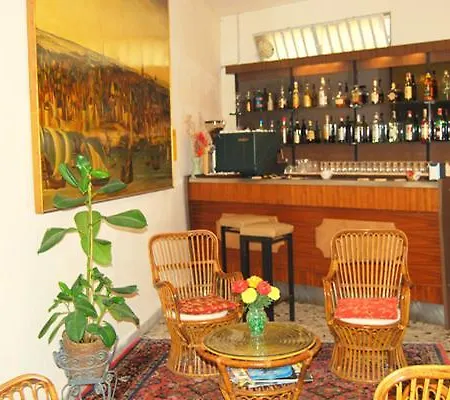 Hotel La Brise 3*